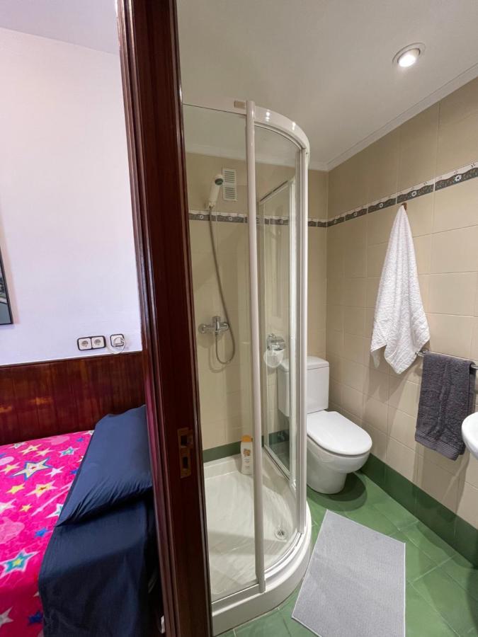 Habitacion Con Bano Privado Bilbao Exterior foto