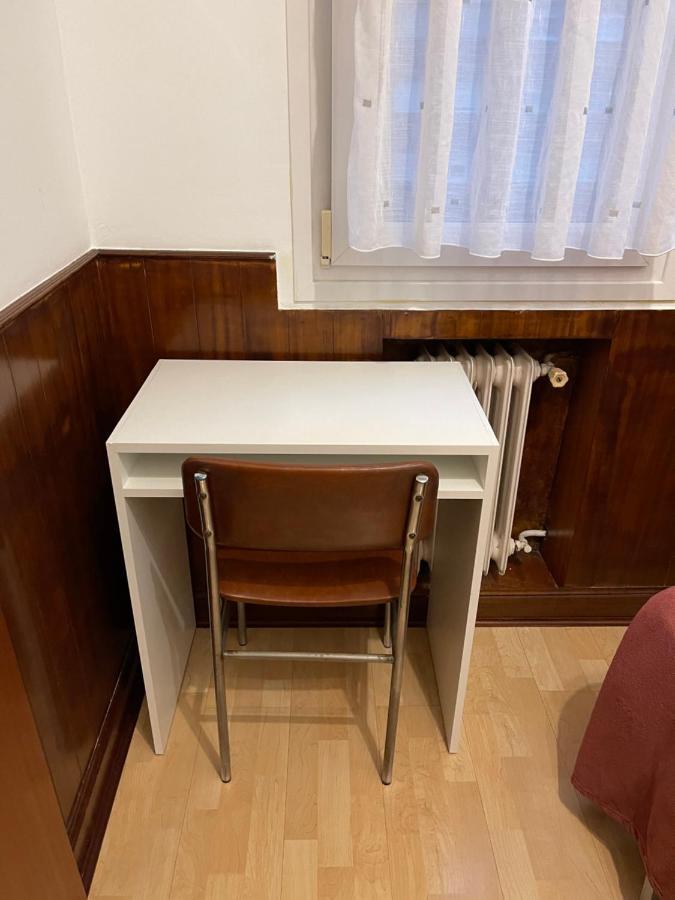 Habitacion Con Bano Privado Bilbao Exterior foto